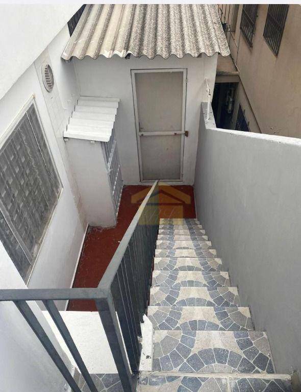 Sobrado para alugar com 2 quartos, 80m² - Foto 12