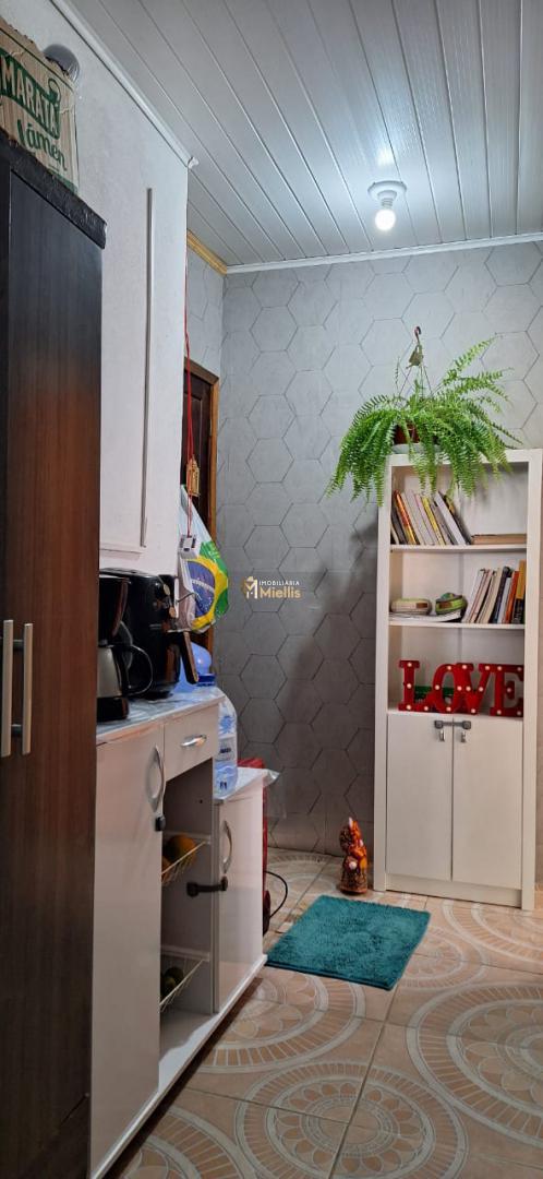 Casa à venda com 3 quartos, 76m² - Foto 5