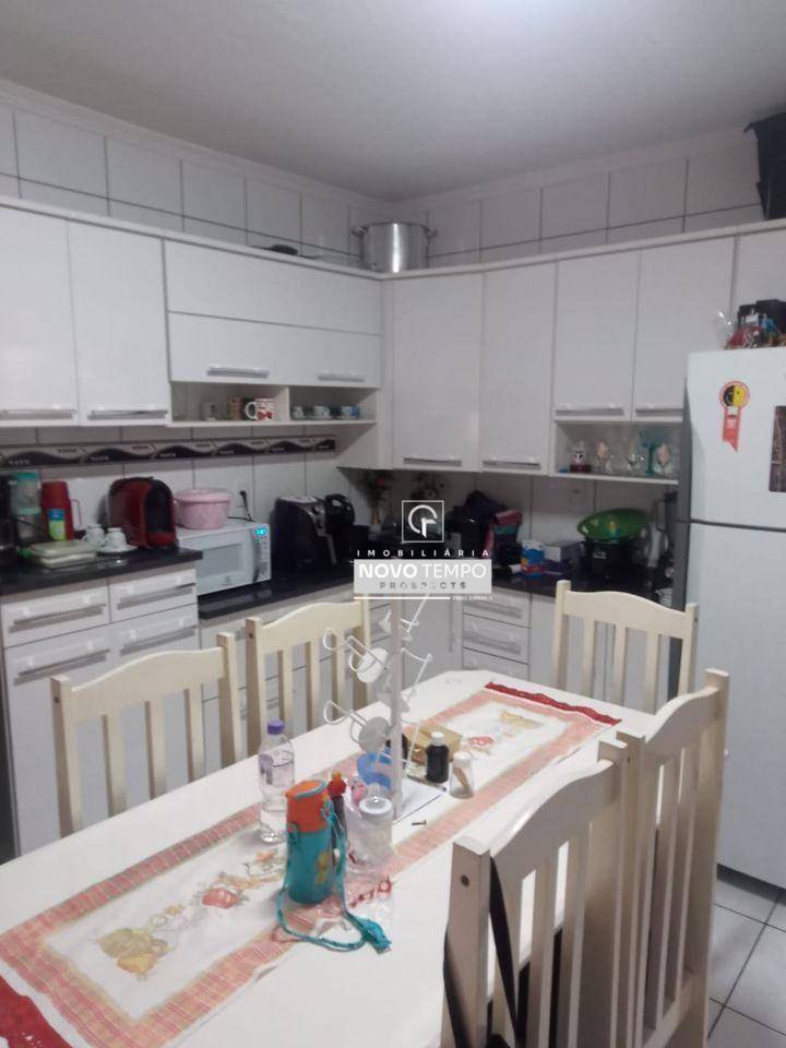 Casa à venda com 4 quartos, 160m² - Foto 23