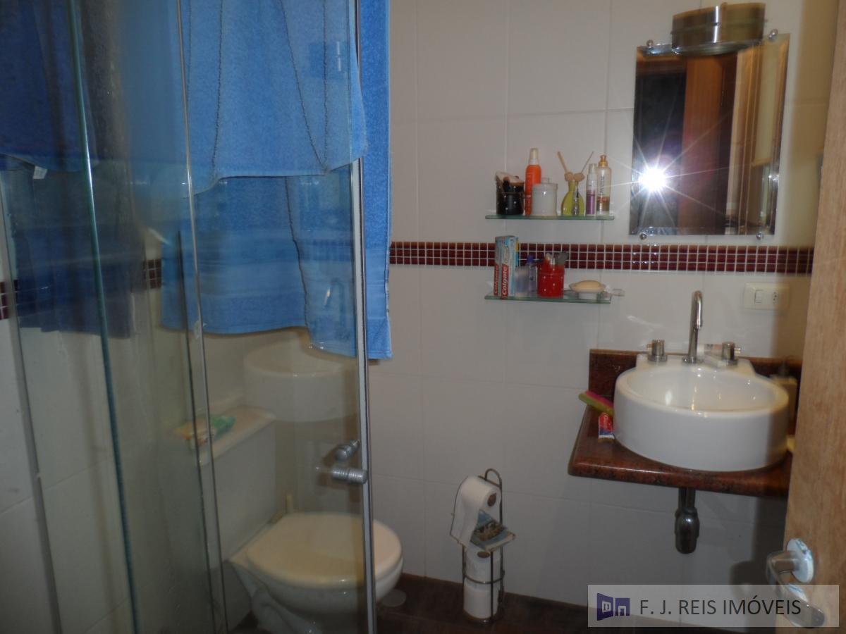 Casa à venda com 2 quartos, 200m² - Foto 12