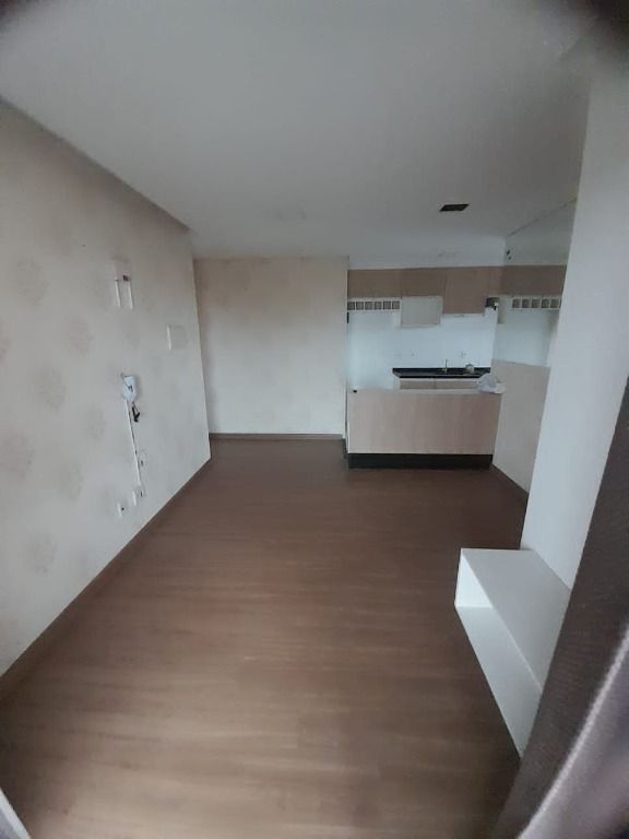 Apartamento à venda com 2 quartos, 50m² - Foto 2