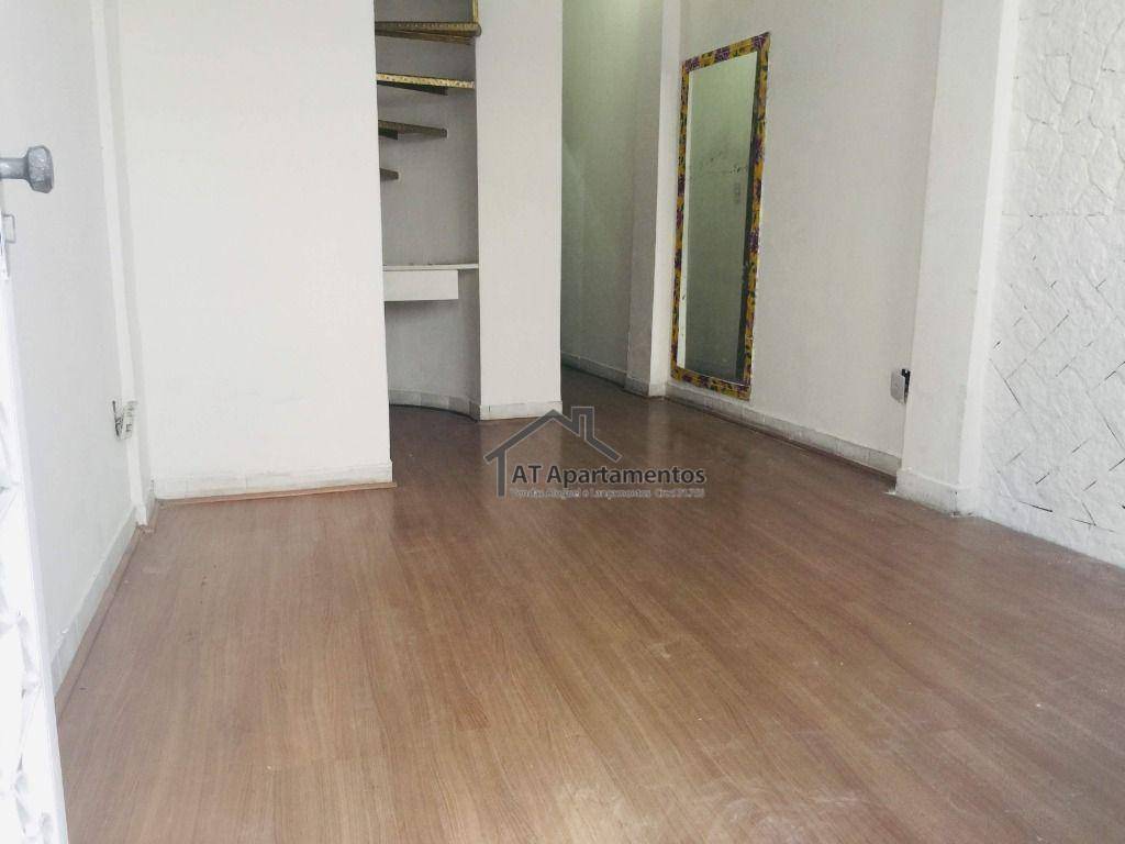 Casa à venda e aluguel com 3 quartos, 100m² - Foto 2