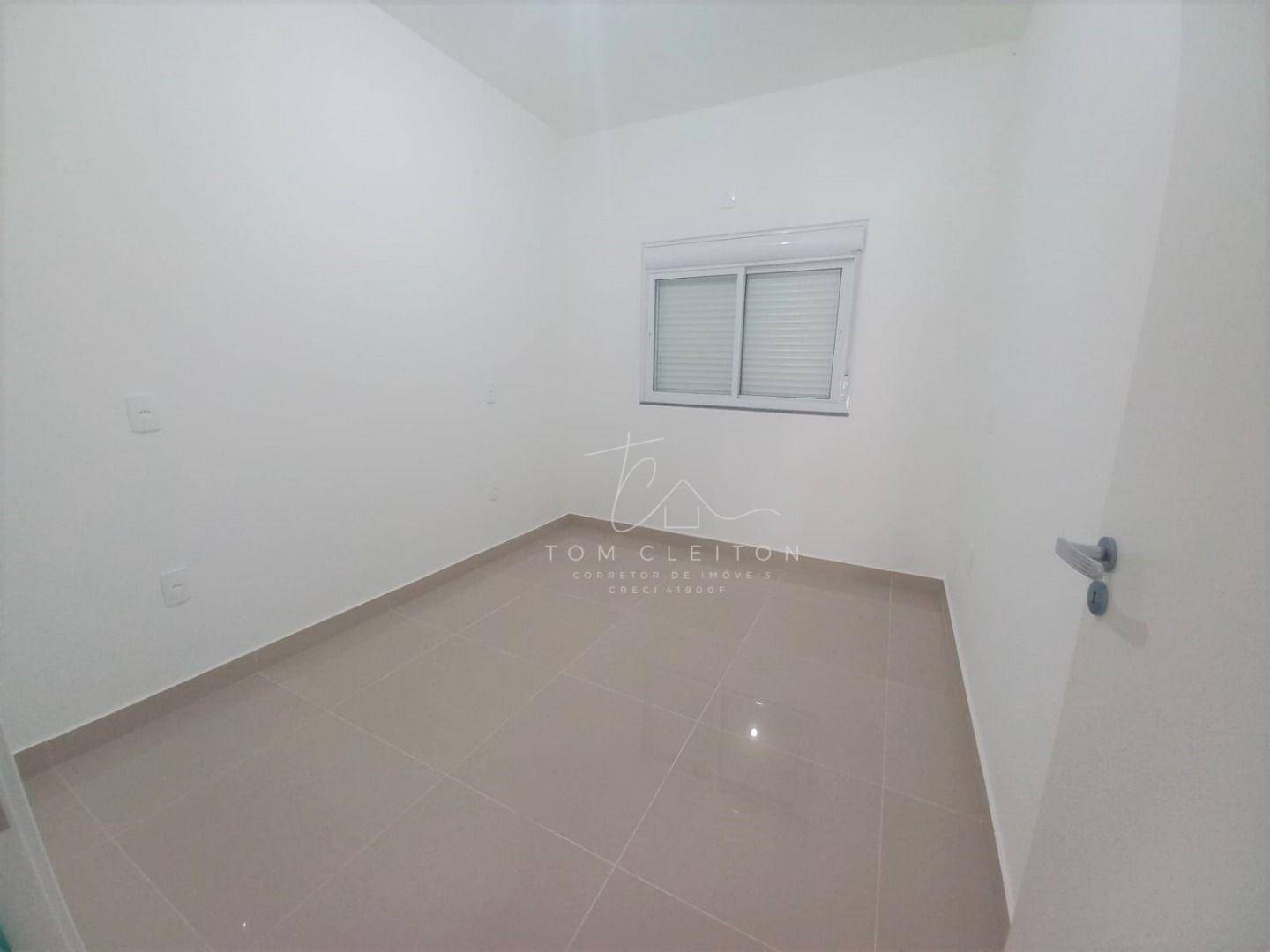 Casa à venda com 3 quartos, 99m² - Foto 12