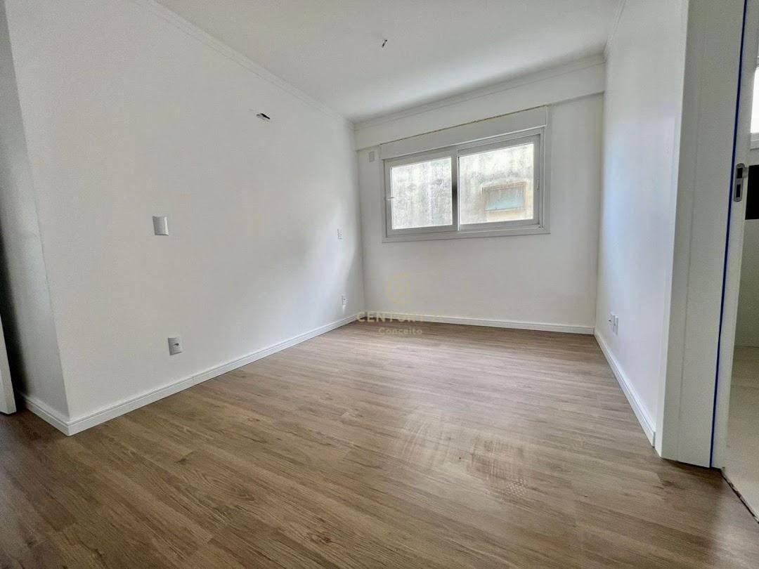 Apartamento à venda com 4 quartos, 221m² - Foto 15