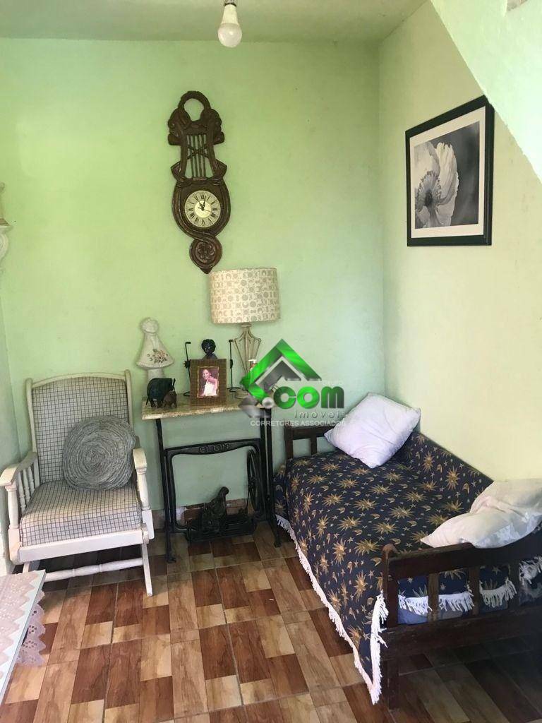 Casa à venda com 3 quartos, 70m² - Foto 5