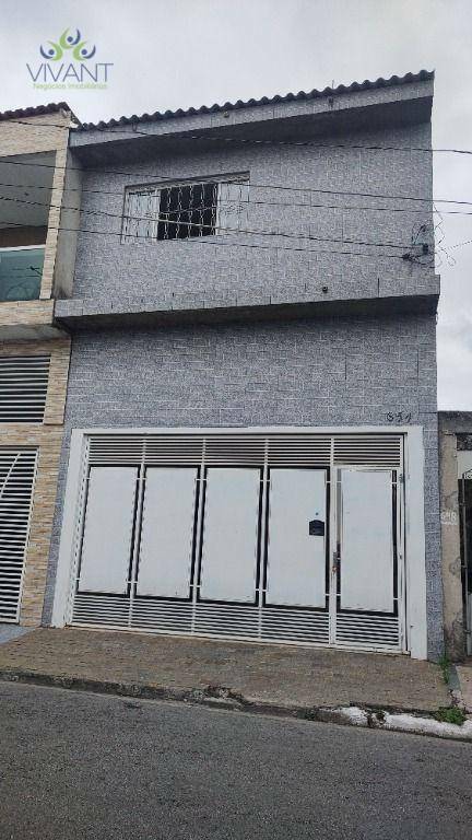 Sobrado à venda com 4 quartos, 205m² - Foto 1