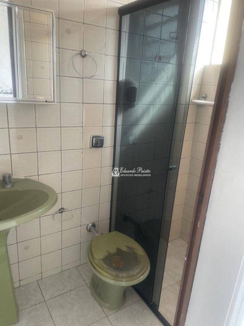 Apartamento para alugar com 2 quartos, 90m² - Foto 7