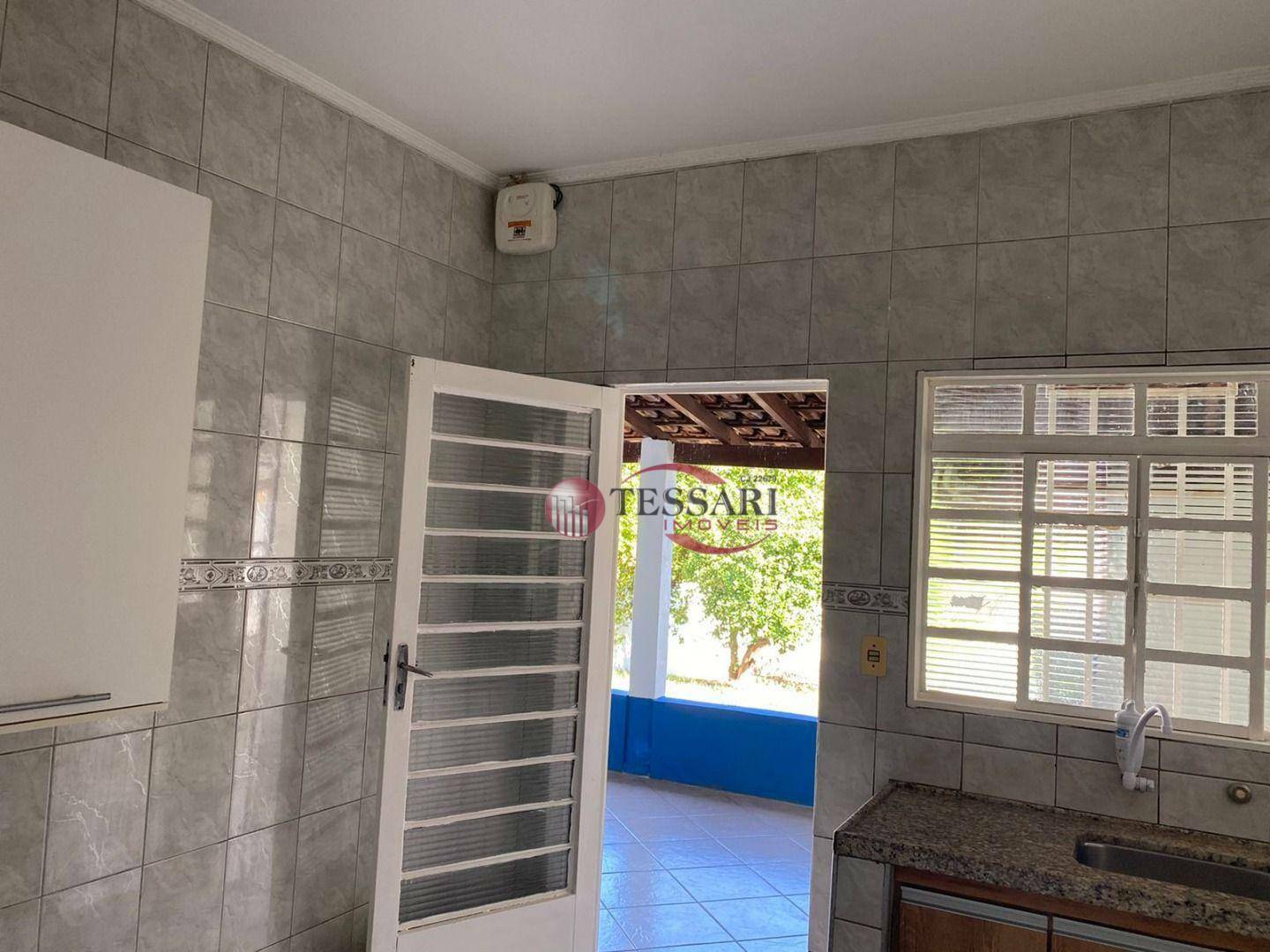 Casa à venda e aluguel com 1 quarto, 80m² - Foto 14