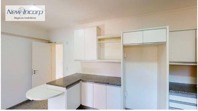 Apartamento à venda com 4 quartos, 220m² - Foto 10