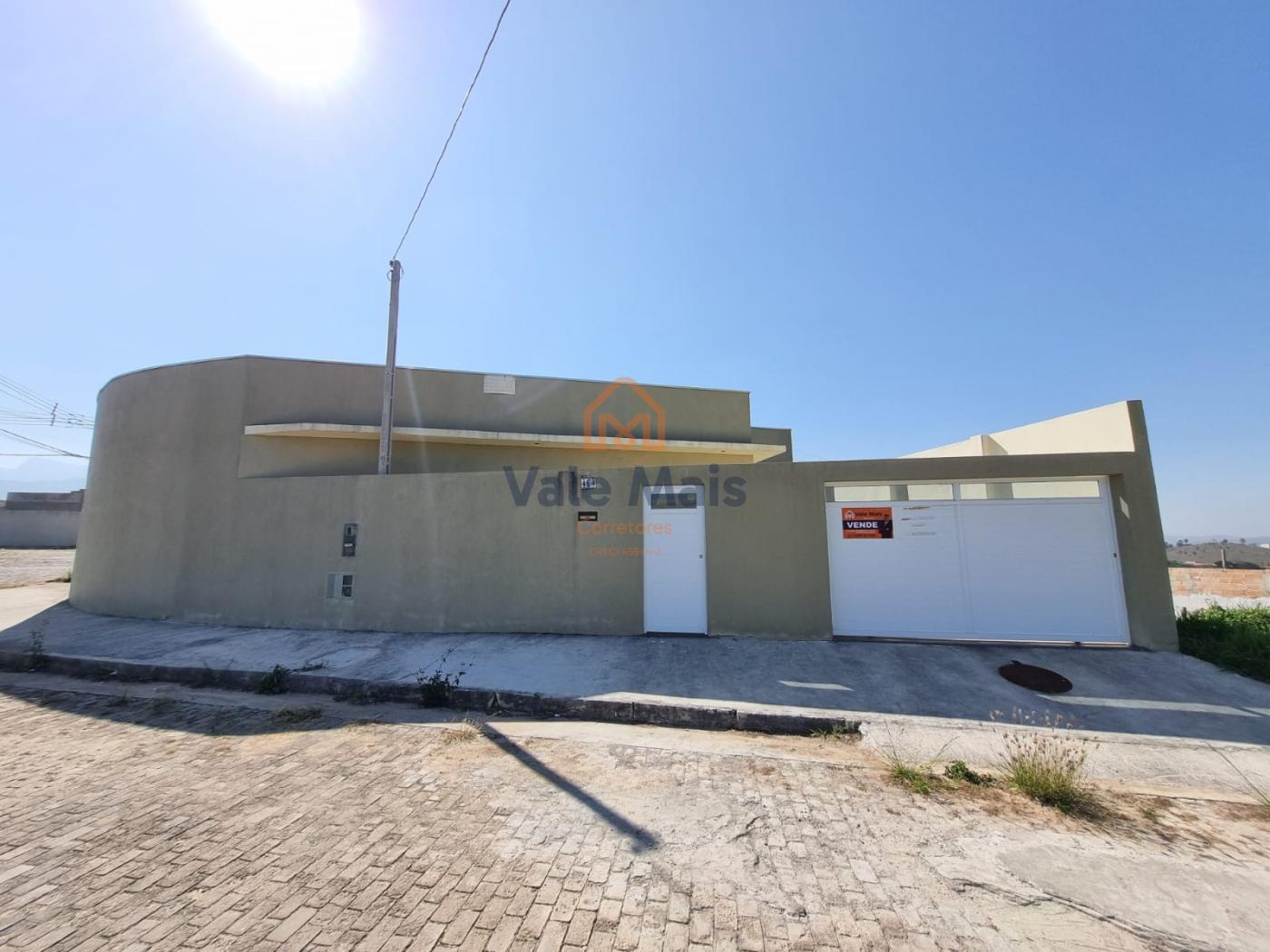 Casa à venda com 3 quartos, 167m² - Foto 1