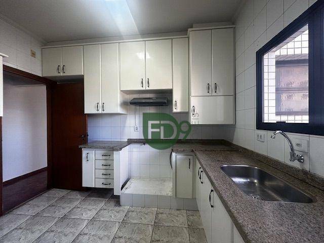 Apartamento à venda com 3 quartos, 96m² - Foto 5