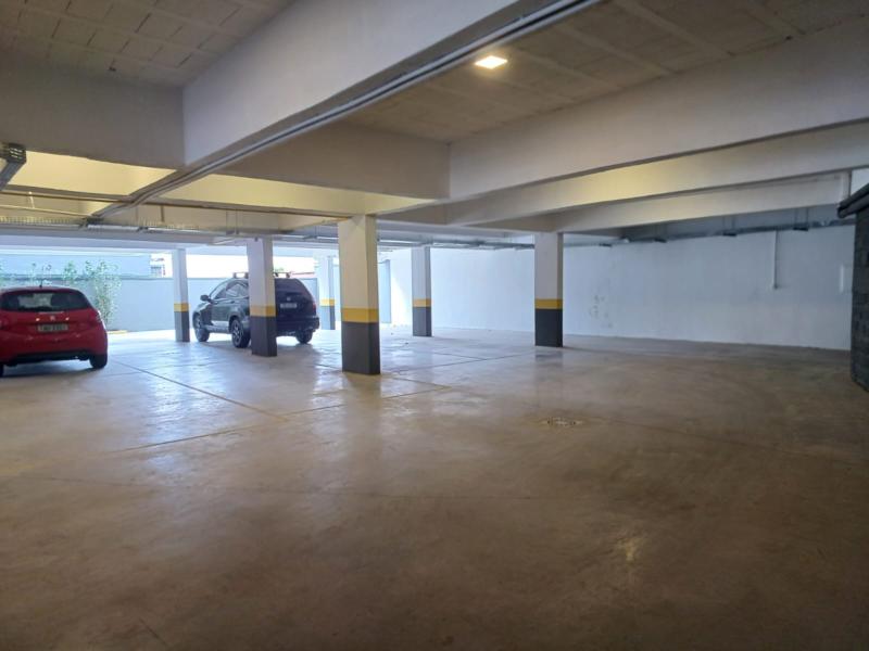 Apartamento à venda com 2 quartos, 72m² - Foto 32