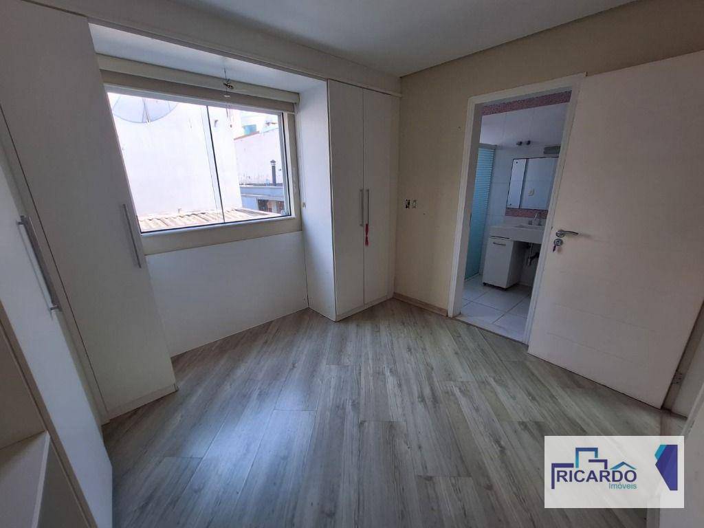 Sobrado à venda com 4 quartos, 380m² - Foto 24