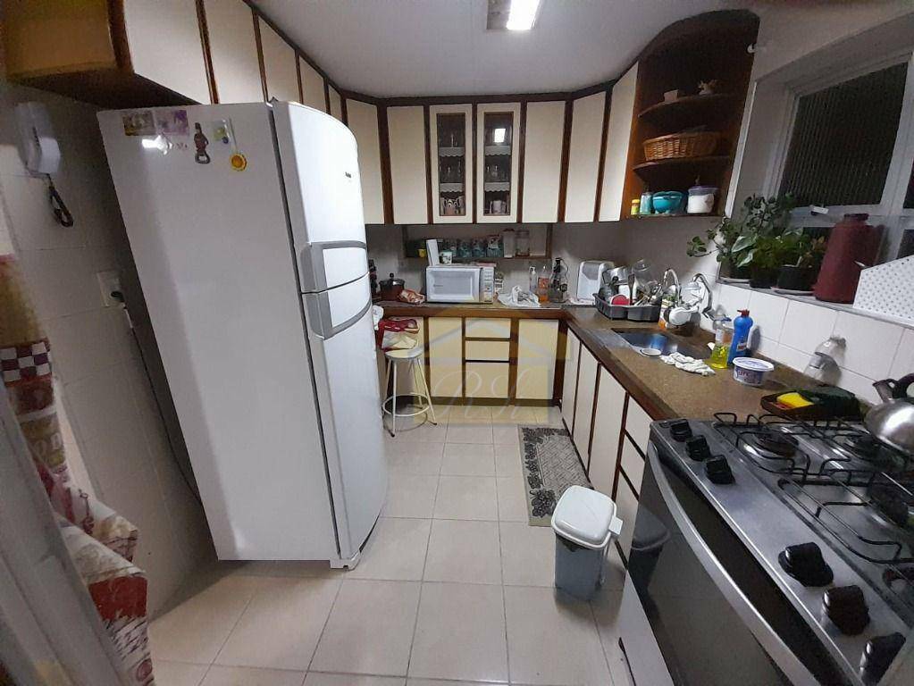 Apartamento à venda com 3 quartos, 68m² - Foto 3