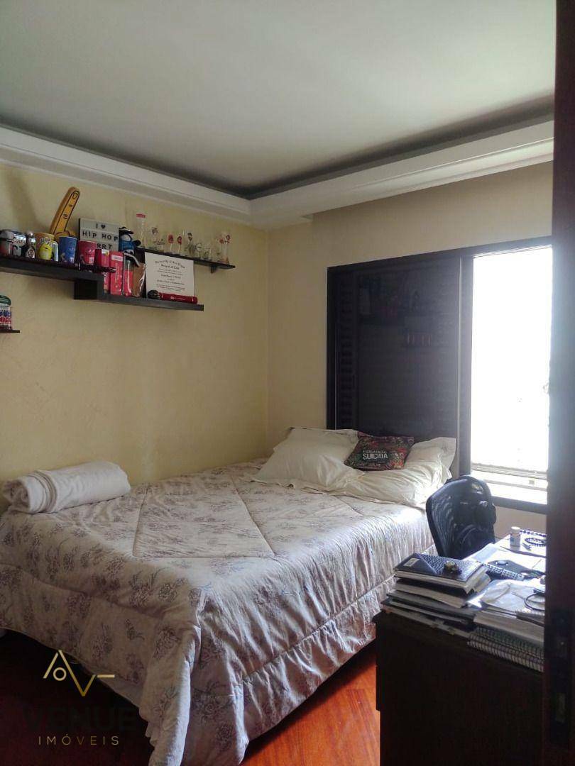 Apartamento à venda com 4 quartos, 188m² - Foto 15