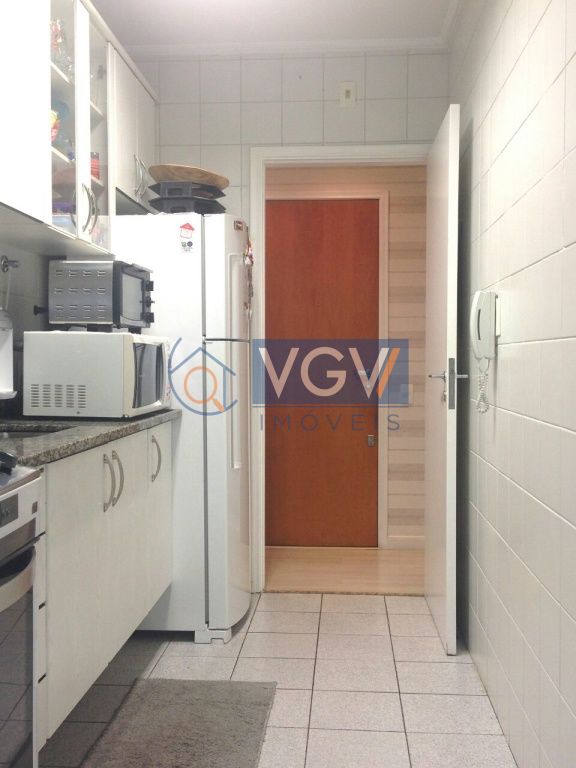 Apartamento à venda com 2 quartos, 65m² - Foto 7