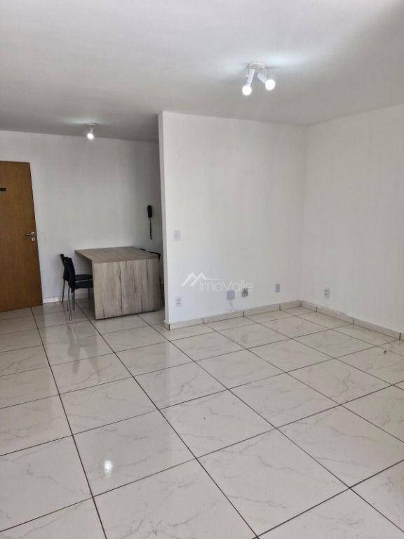 Apartamento para alugar com 3 quartos, 70m² - Foto 2