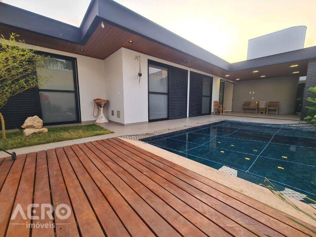 Casa à venda com 3 quartos, 252m² - Foto 33