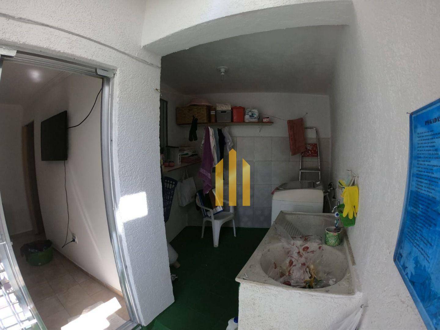 Casa para alugar com 3 quartos, 230m² - Foto 18