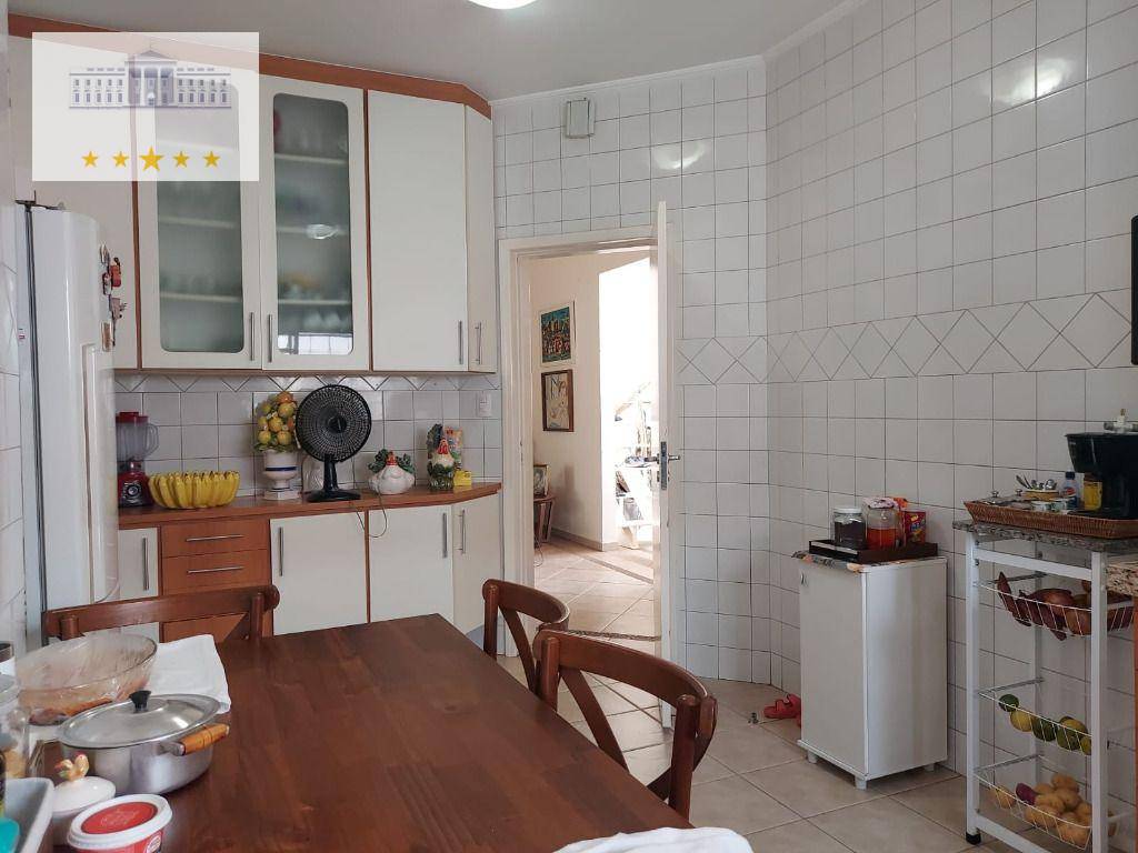 Casa à venda com 4 quartos, 247m² - Foto 6