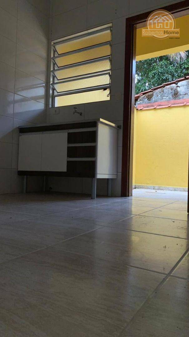 Casa à venda com 2 quartos, 70m² - Foto 9