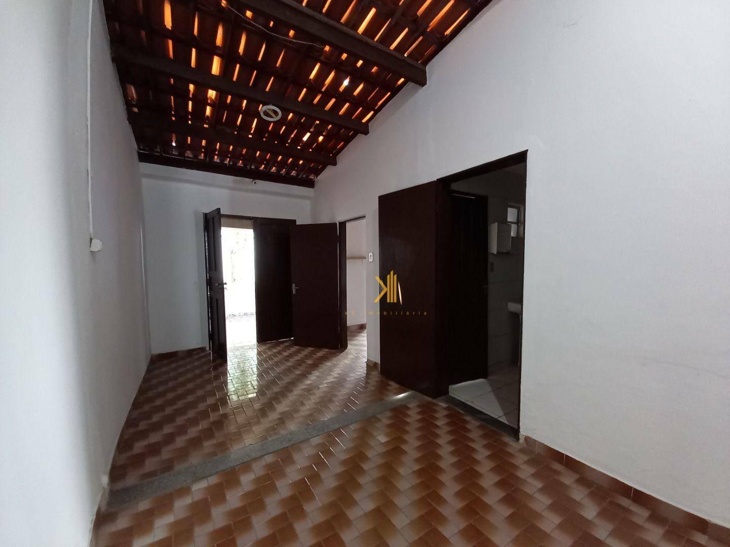 Casa à venda com 2 quartos, 170m² - Foto 18