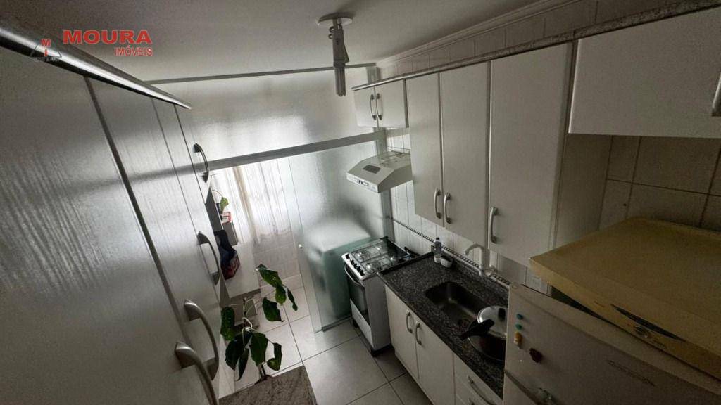 Apartamento à venda com 2 quartos, 50m² - Foto 7