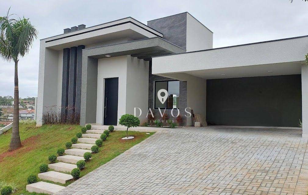 Casa de Condomínio à venda com 3 quartos, 240m² - Foto 1