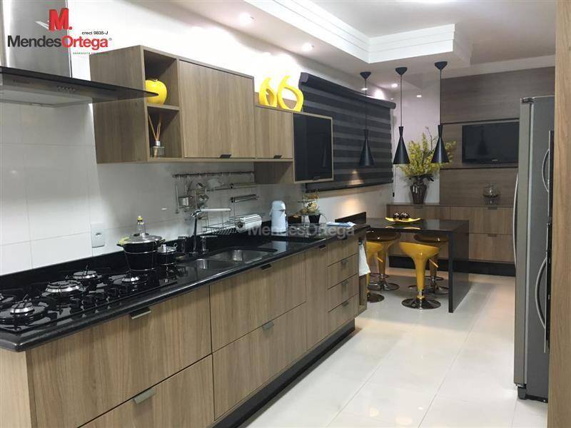 Apartamento para alugar com 3 quartos, 247m² - Foto 23