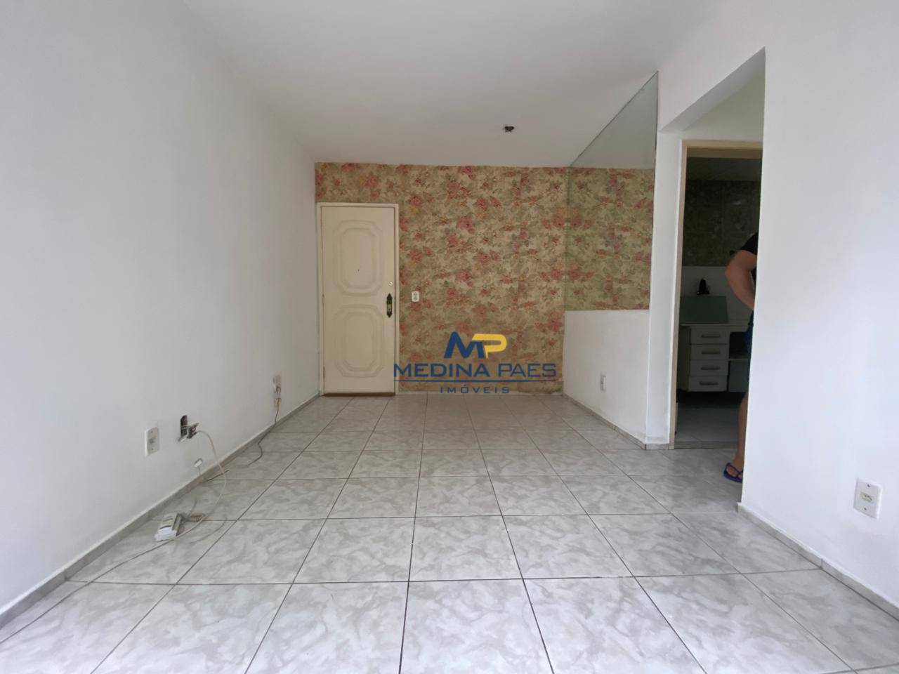 Apartamento à venda com 2 quartos, 57m² - Foto 2