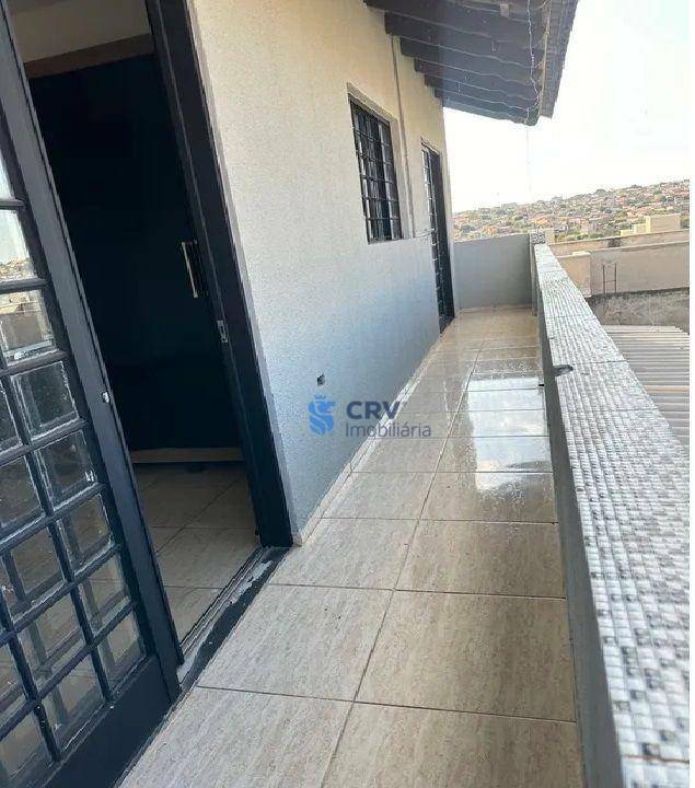 Sobrado à venda com 3 quartos, 100m² - Foto 8