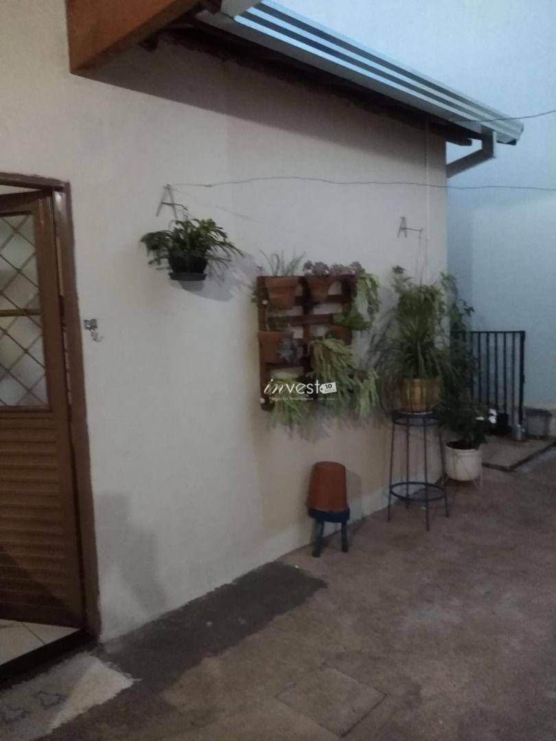 Casa à venda com 3 quartos, 88m² - Foto 5