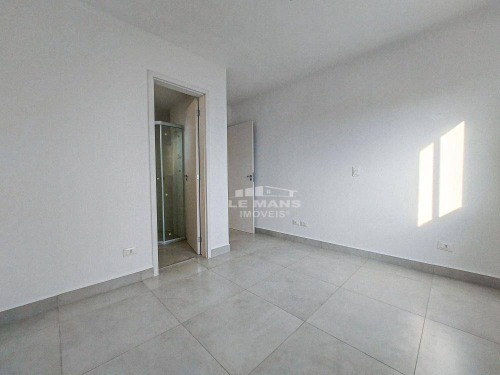 Apartamento à venda com 2 quartos, 62m² - Foto 7