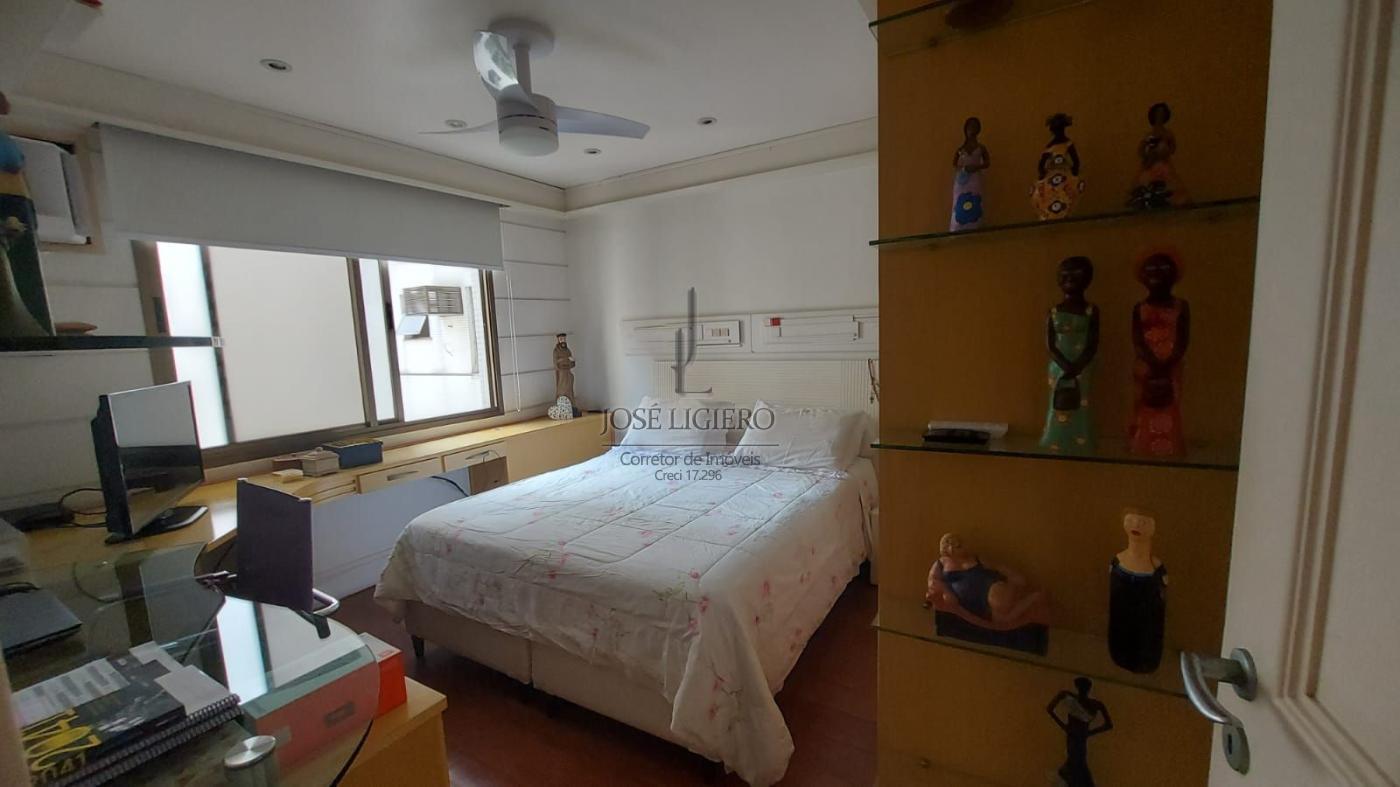 Apartamento à venda com 4 quartos, 152m² - Foto 18