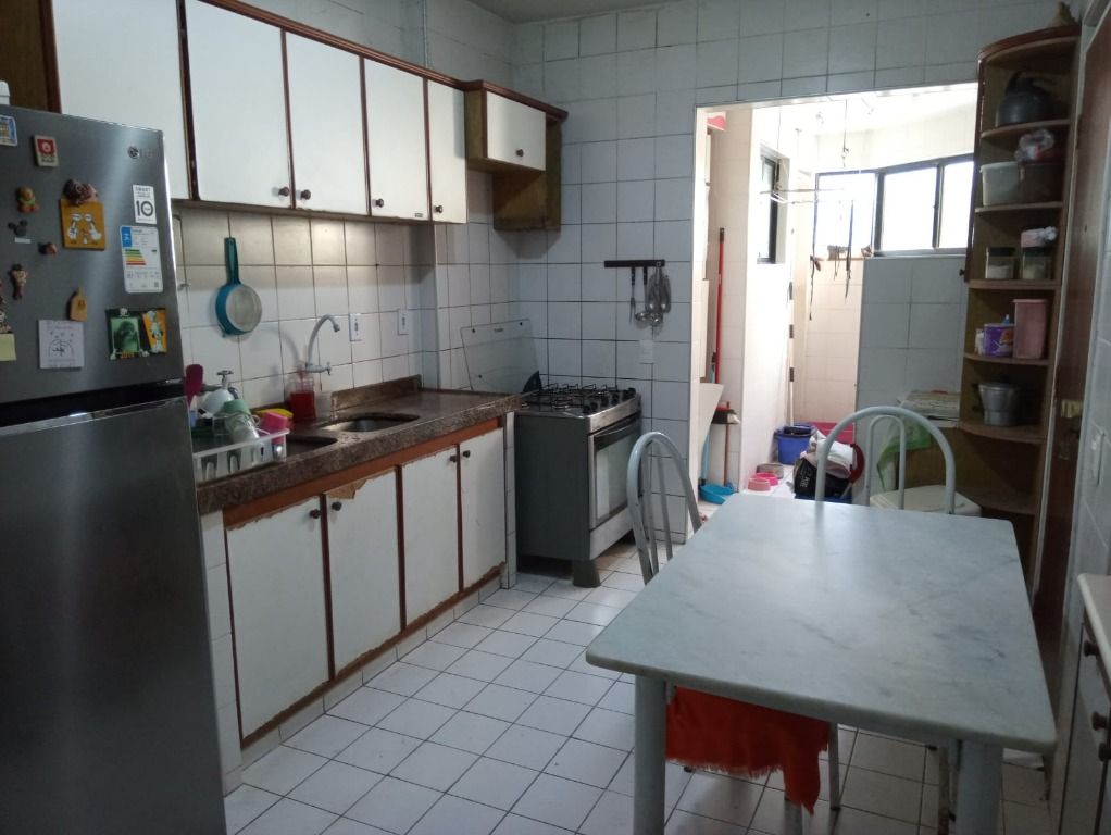 Apartamento à venda com 3 quartos, 140m² - Foto 5