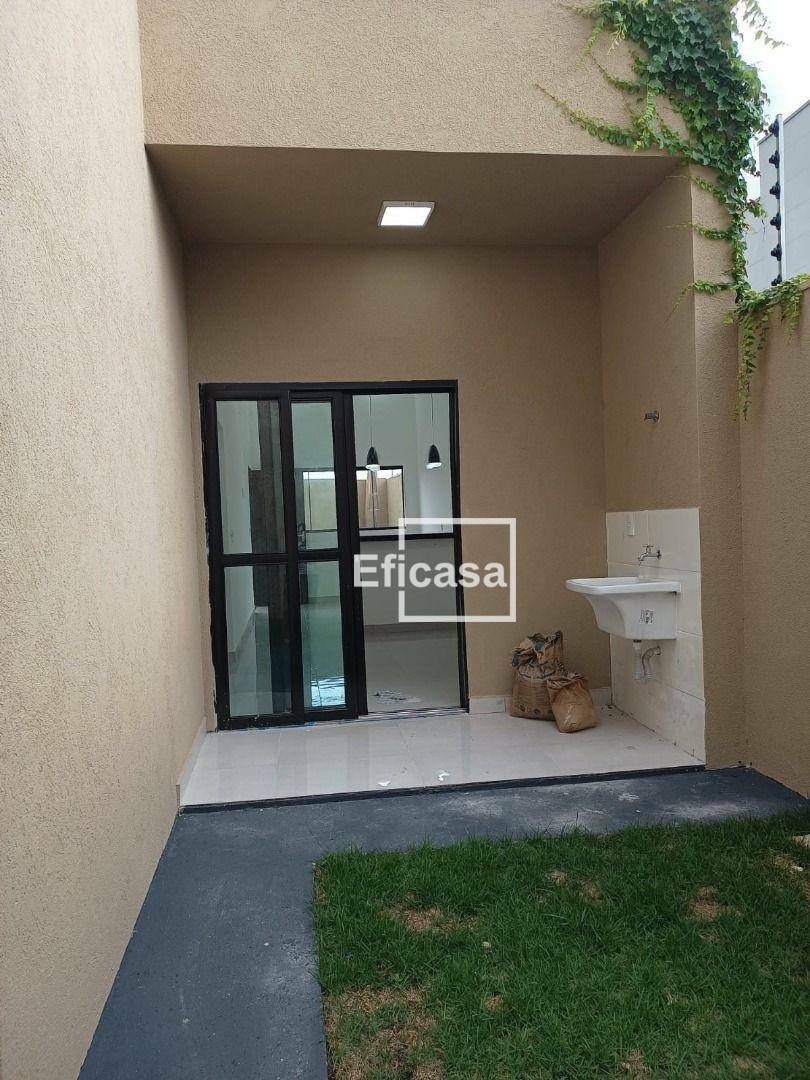 Casa à venda com 2 quartos, 56m² - Foto 15