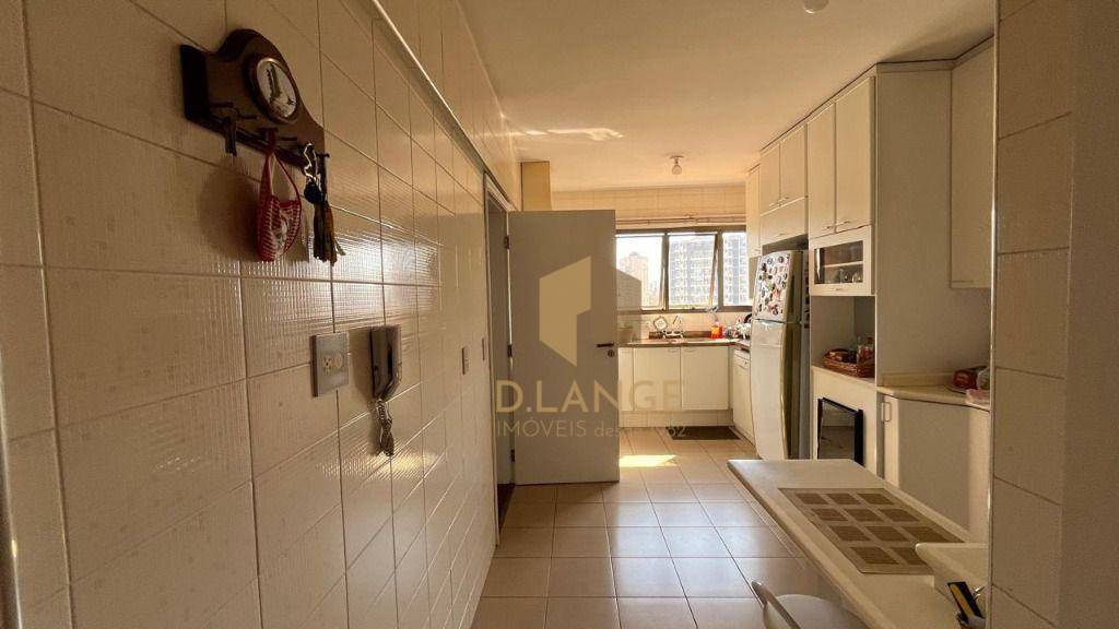 Apartamento à venda com 3 quartos, 210m² - Foto 7