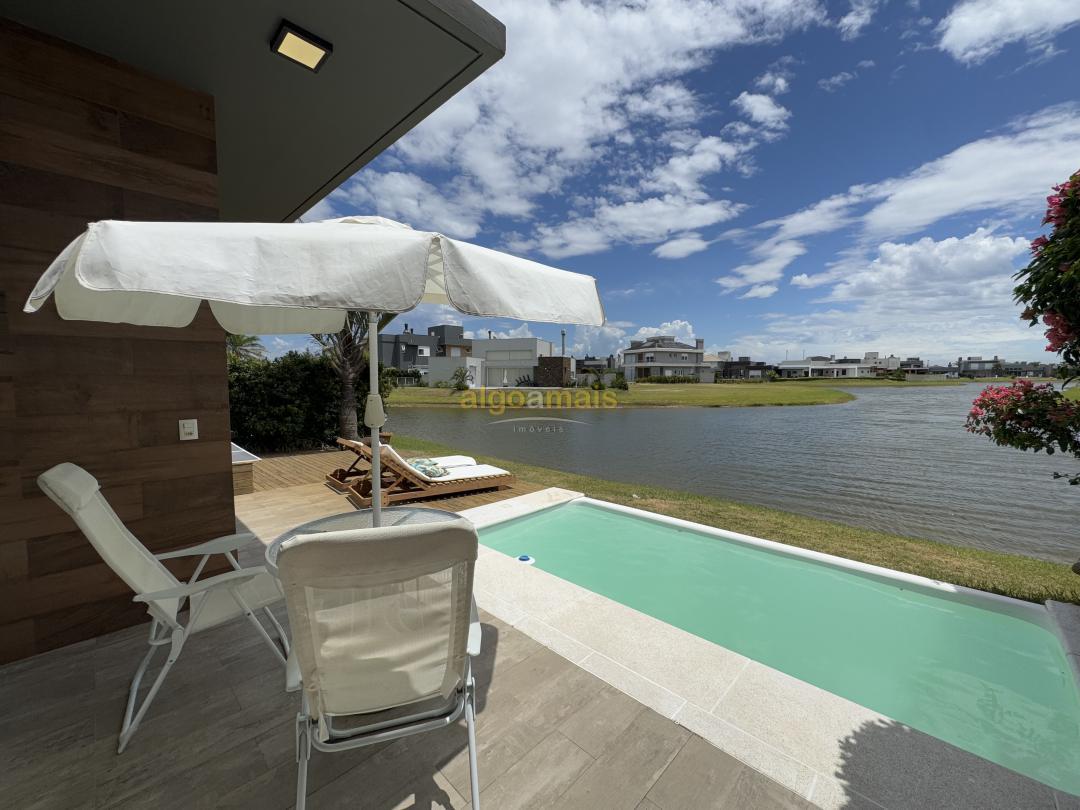 Casa de Condomínio à venda com 4 quartos, 196m² - Foto 17