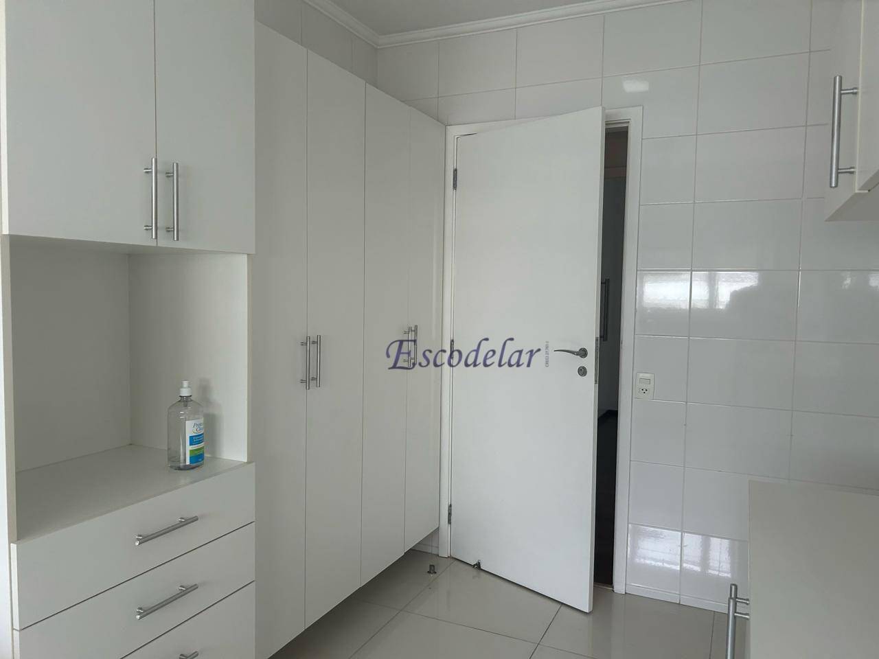 Apartamento à venda com 3 quartos, 139m² - Foto 23