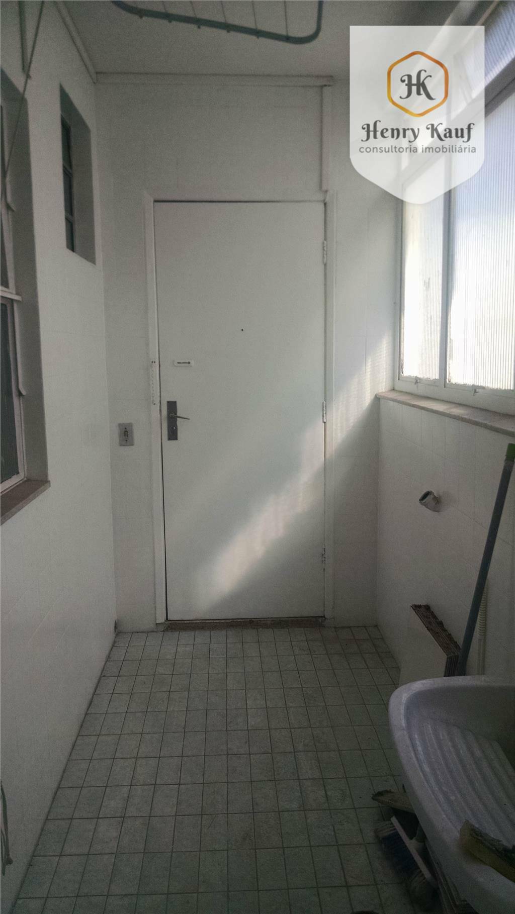 Apartamento à venda com 3 quartos, 192m² - Foto 8