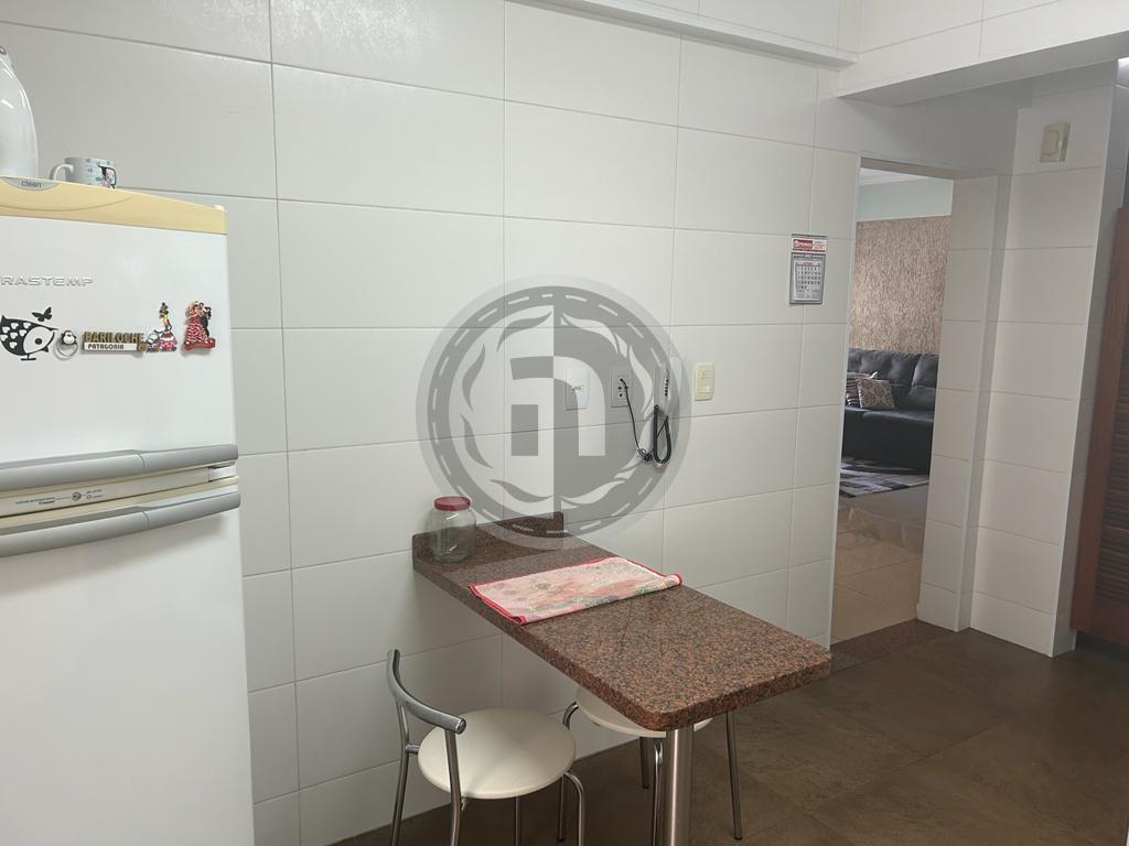 Apartamento à venda com 3 quartos, 95m² - Foto 5