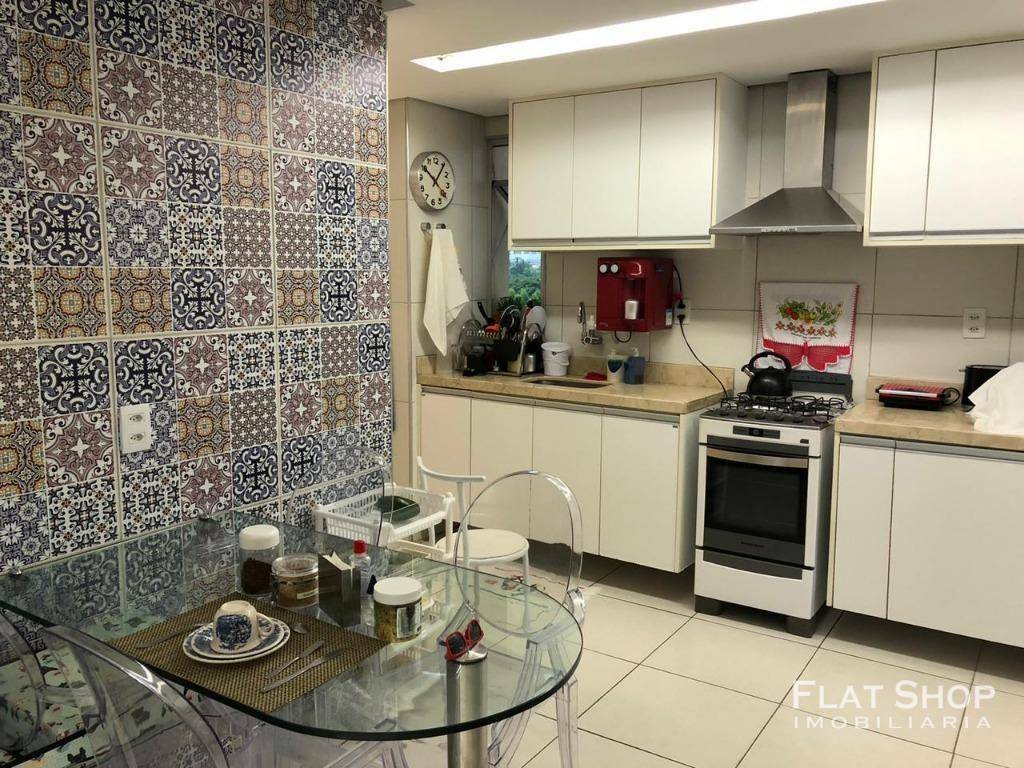 Apartamento à venda com 3 quartos, 126m² - Foto 19