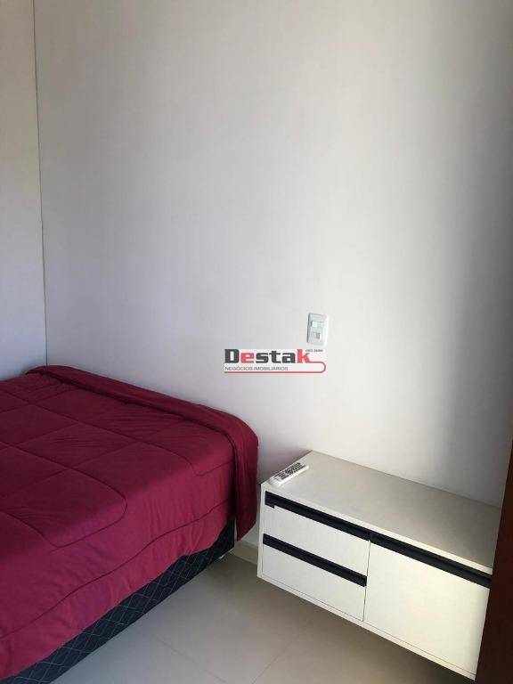 Apartamento à venda com 2 quartos, 110m² - Foto 18