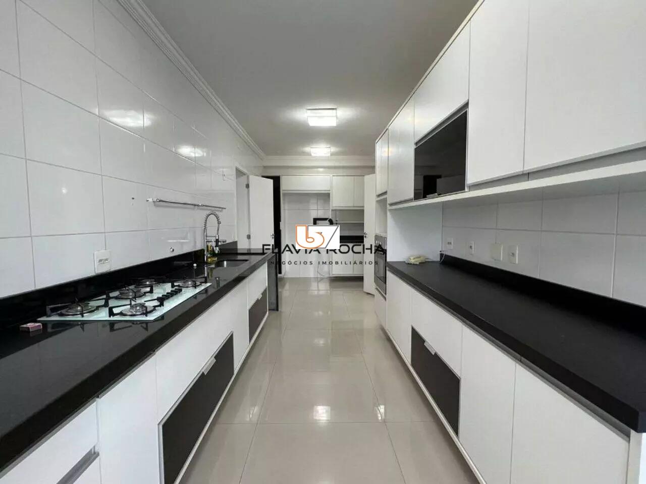 Apartamento para alugar com 3 quartos, 202m² - Foto 13