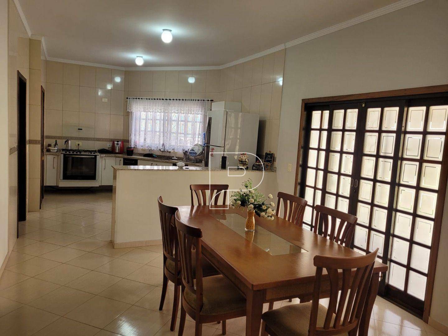 Casa à venda com 3 quartos, 332m² - Foto 11