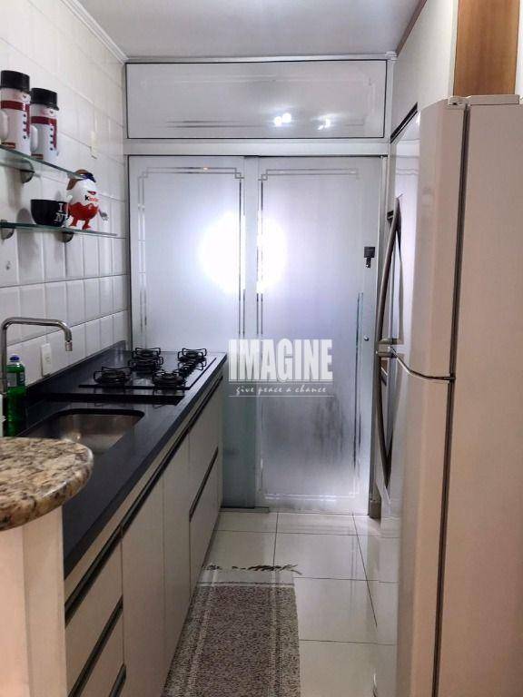 Apartamento à venda com 3 quartos, 65m² - Foto 9