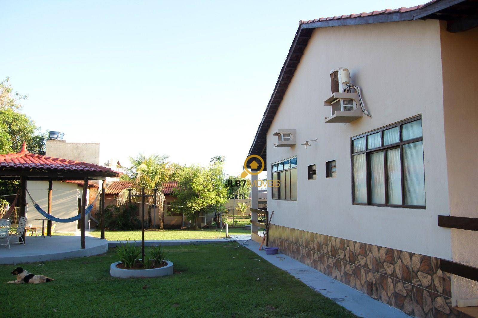 Casa, 4 quartos, 220 m² - Foto 4