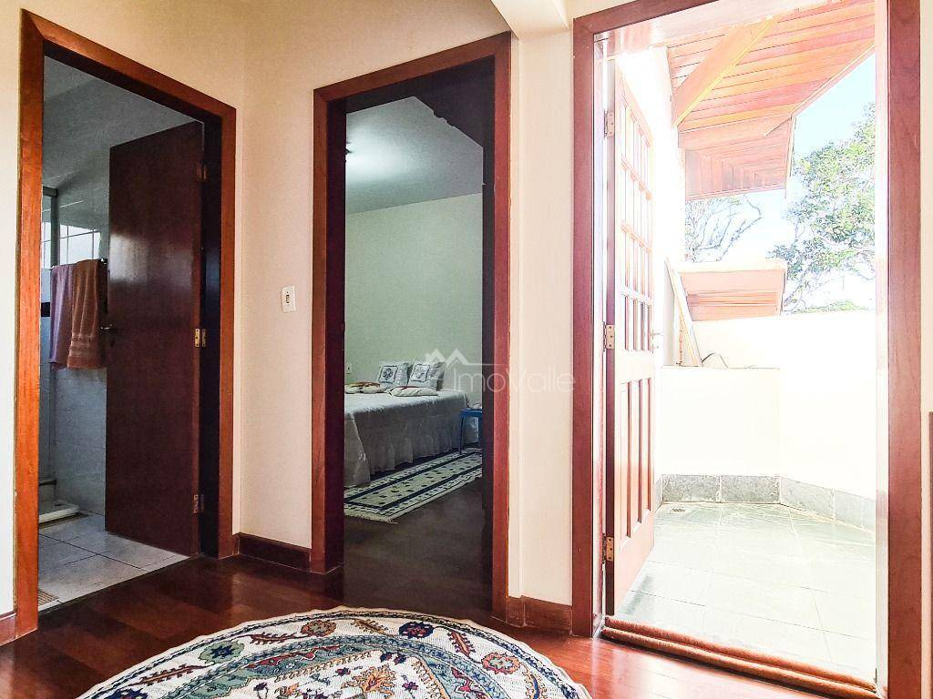 Casa de Condomínio à venda com 3 quartos, 200m² - Foto 17