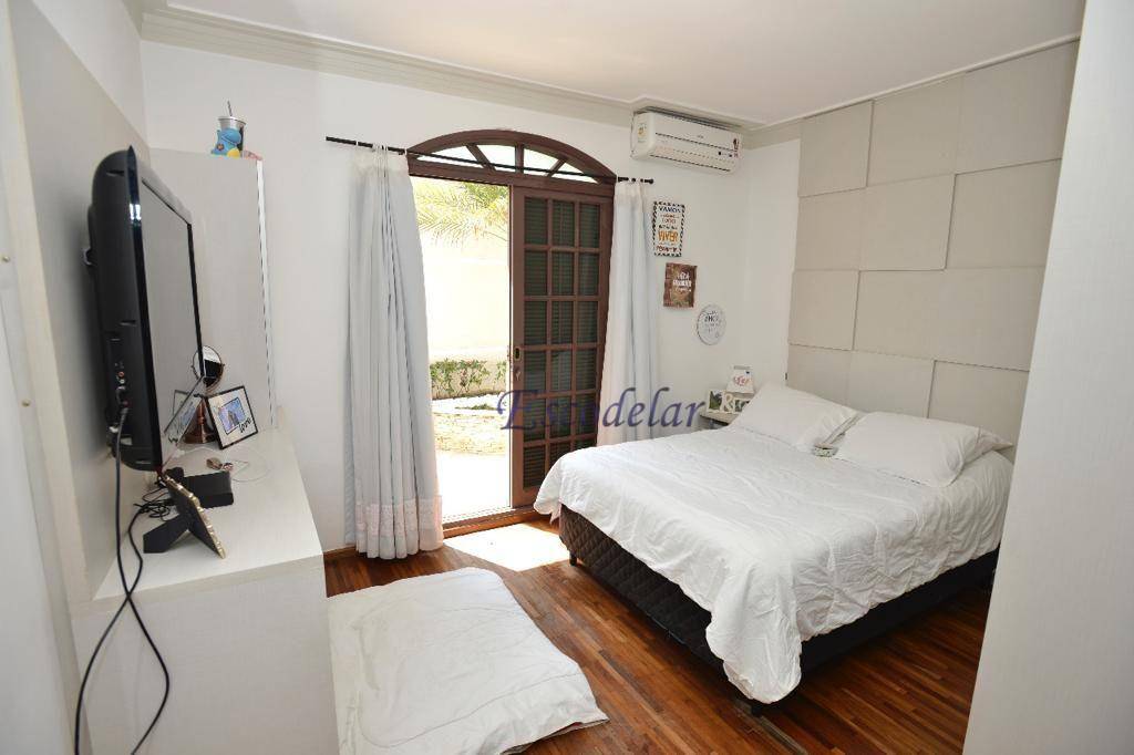 Casa à venda com 6 quartos, 800m² - Foto 34