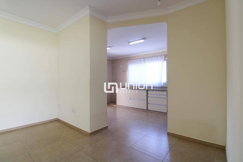 Casa à venda com 4 quartos, 232m² - Foto 8